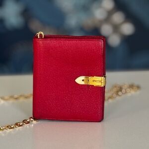 ❤️Vintage Gucci Red Leather Micro Agenda Piston Clasp Wallet❤️